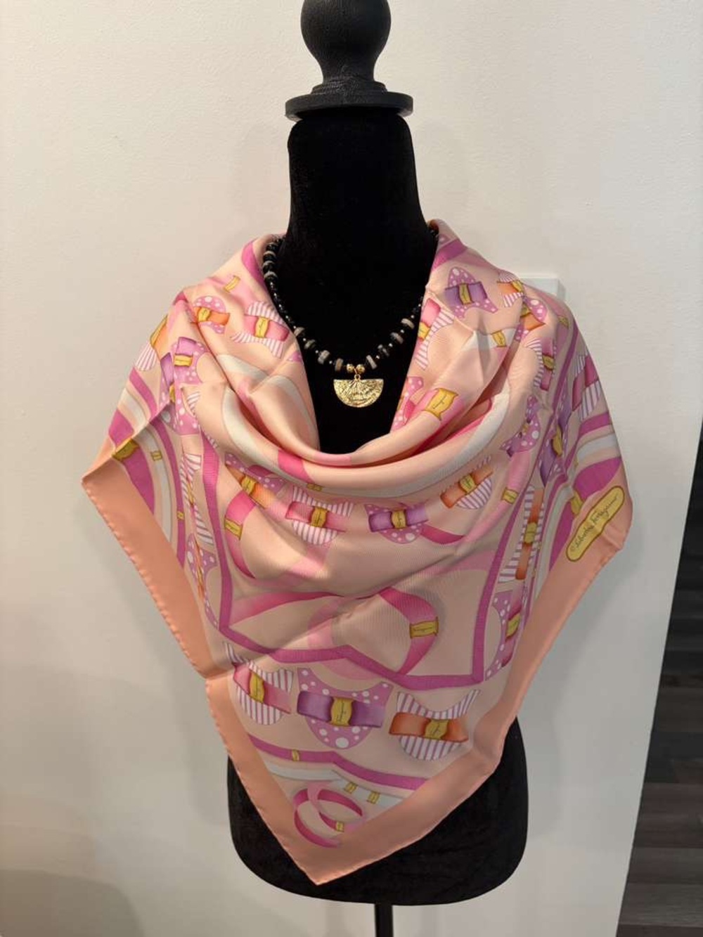 Salvadore Ferragamo Silk Scarf Pink Beige Made in Italy